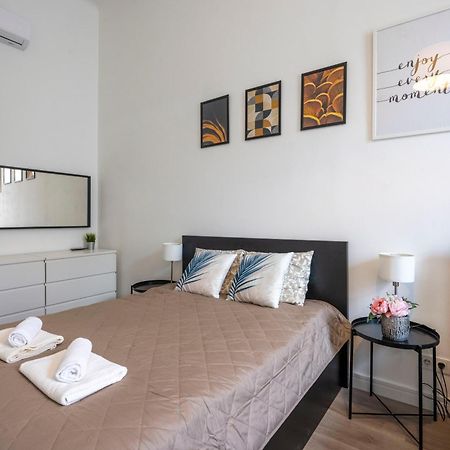 Spacious Cozy Home With 4Bedroom In The Heart Of Bp Budapest Kültér fotó