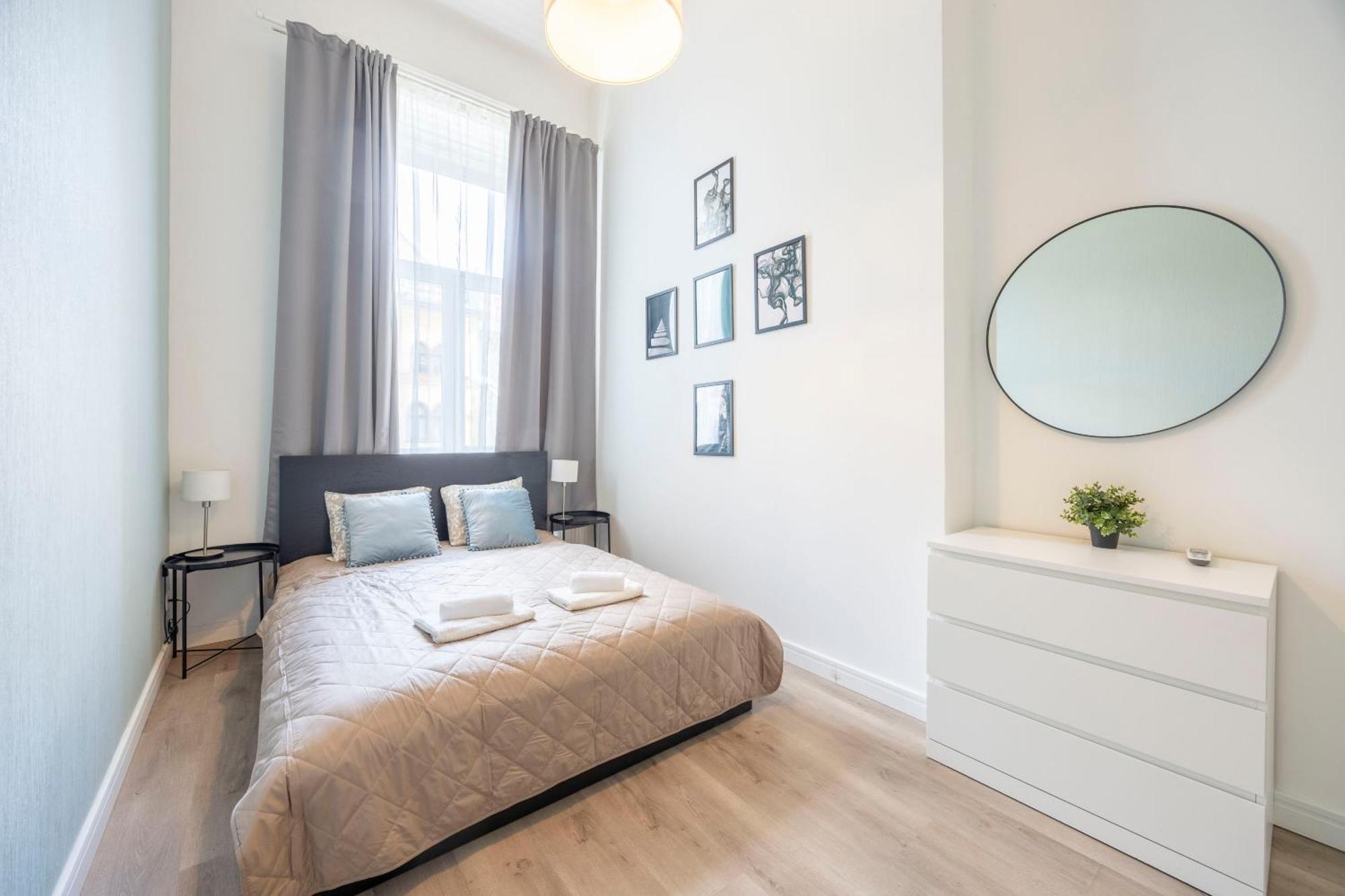 Spacious Cozy Home With 4Bedroom In The Heart Of Bp Budapest Kültér fotó